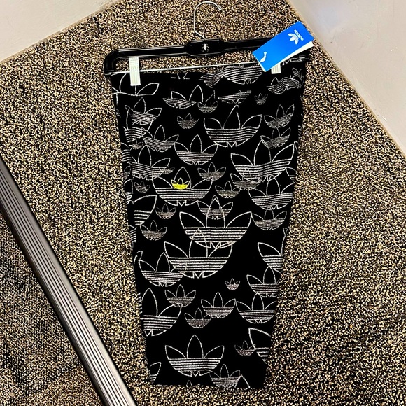 Adidas tight shorts 🩳 - Picture 1 of 3